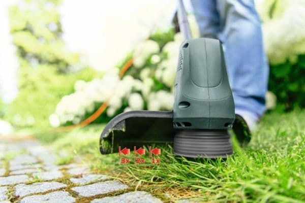Bosch GRÆSTRIMMER EASY GRASS CUT 26CM