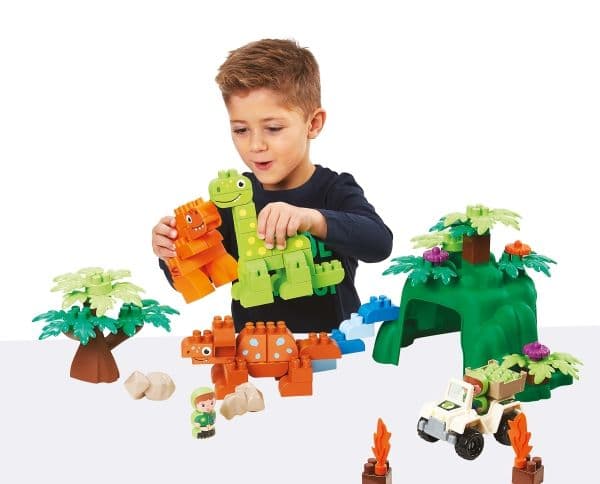 ECOIFFIER Dinoland med fordon & figurer