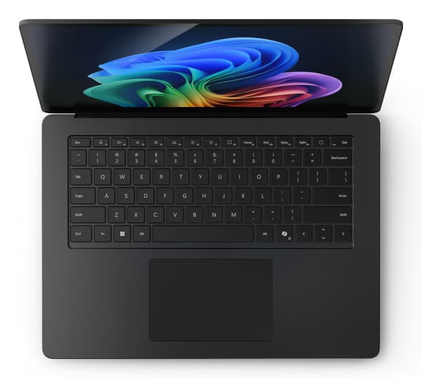 Srfc Lpt 15" G3 U7 64/512GB Musta
