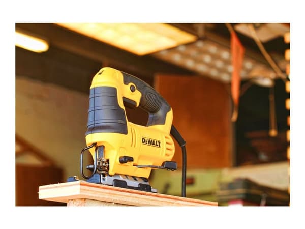 DeWALT - Sticksåg - 650 W