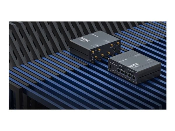 RUTC42 (EU) 4G/WiFi 6 dual modem edge-router, docker