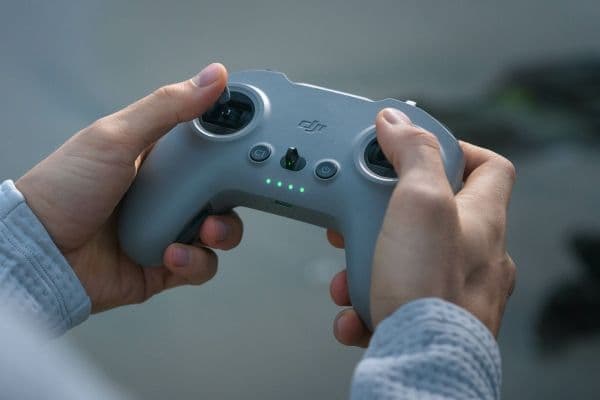 DJI FPV Remote Controller 3 - Fjärrkontroll för drönare - RF - för DJI Goggles 3; Avata 2