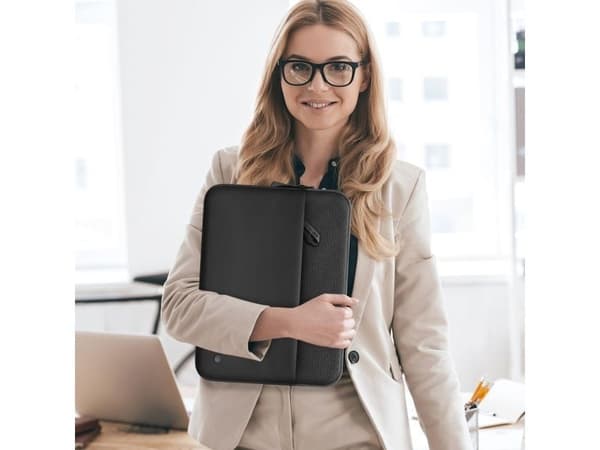 Tech-Protect sleeve laptopveske 15-16" - svart
