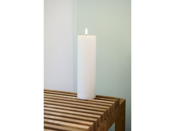Sirius Sille Uppladdningsbar, Ø7,5xH25cm, vit