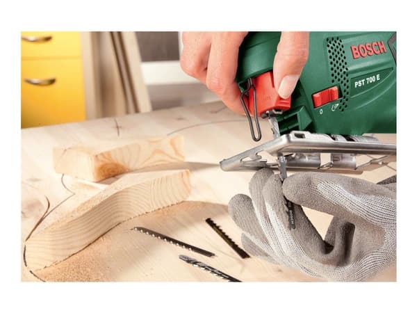 Bosch STIKSAV PST 700 E CT