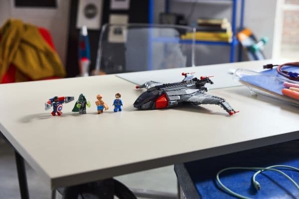 LEGO Super Heroes Marvel 76347 Avengers: Doomsday – Quinjet