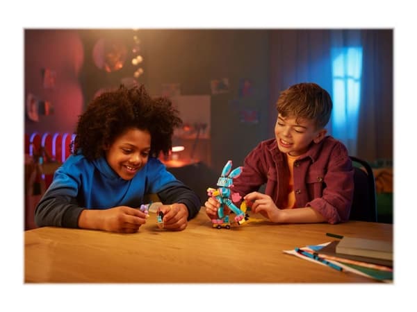 LEGO DREAMZzz 71453 Izzie and Rabbit Bunchu