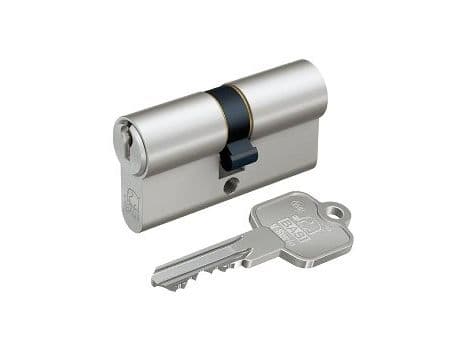 Basi V5000-0010 Kaksoissylinterin profiili 30 / 40mm