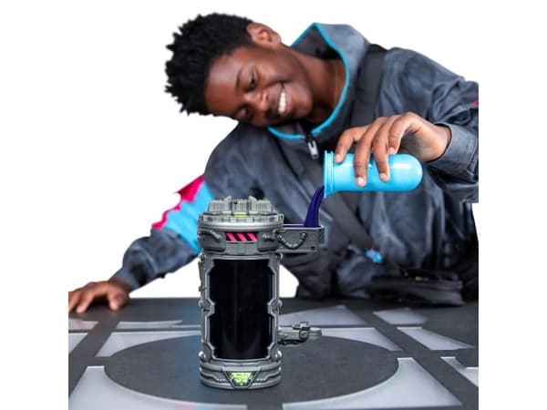 MR. BEAST LAB Mutator Action Figs -Metallic Panther