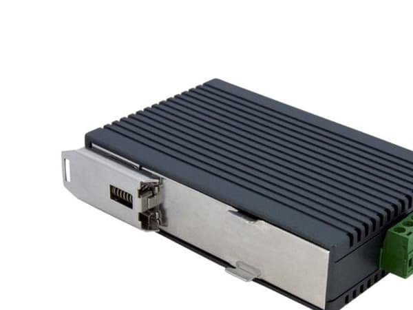 Startech 5-Port Ethernet Switch - 10/100Mbps Industrial Networking Solution - IP30-rated Energy Efficient Internet Switch (IES5102) - Switch - ikke...
