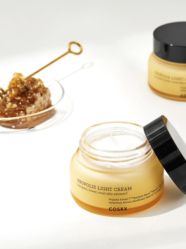 CosRx Proplis Light Cream Hellävarainen voide, joka perustuu propolis-uutteeseen 65ml