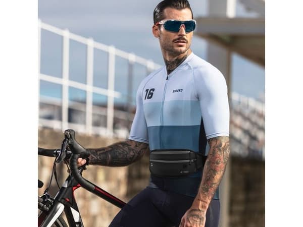 Interplastic TECH-PROTECT M7 universell sportmidjeväska svart
