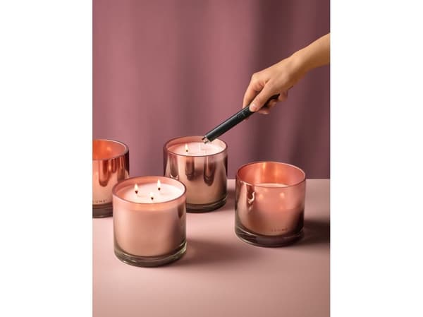 ILLUME Coconut Milk Mango Statement Glas Duftlys, Rosa,