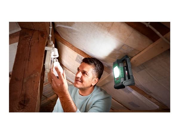 Bosch AKKULAMPE UNIVERSAL 18V-2100