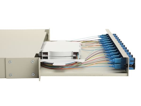 Equip 337301, SC, OS2, Stativmontering, 1U, Grå, Stål
