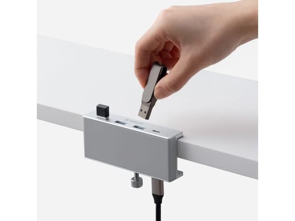 ORICO USB-hub klämmonterad input: USB-C / output: 3x USB-A 3.0 + 1x USB-C 3.0 - silver