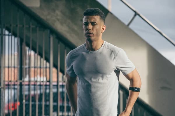 Wahoo TICKR FIT optisk pulsmåler