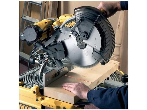 DEWALT sahanterä 305x30mmx60z