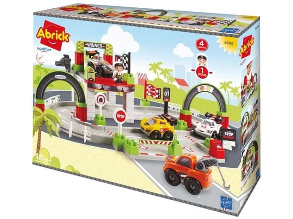 Grand Prix-ring m/ fordon & figur