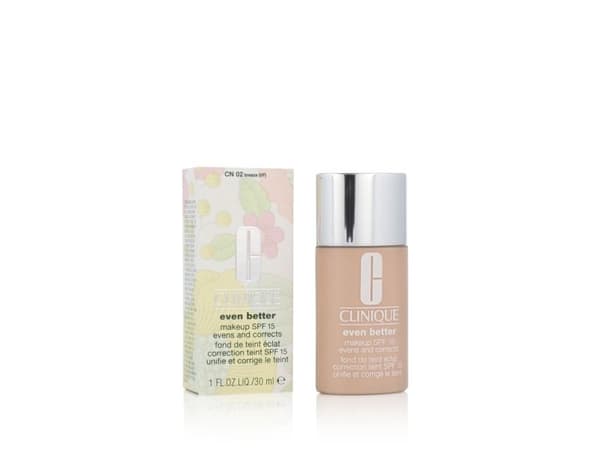 Even Better Makeup SPF 15 Evens and Corrects Skin Tone