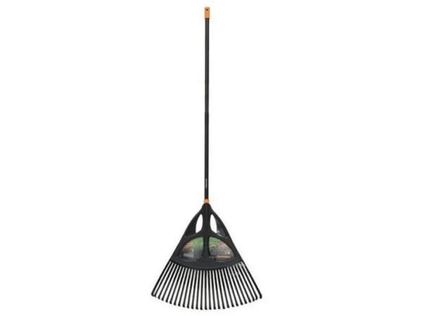 Fiskars Harava kiinteä pitkä 1735mm (1015645)