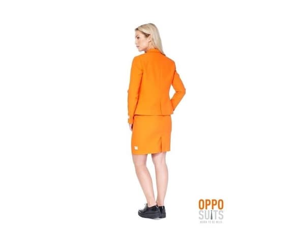 OppoSuit Miss Orange