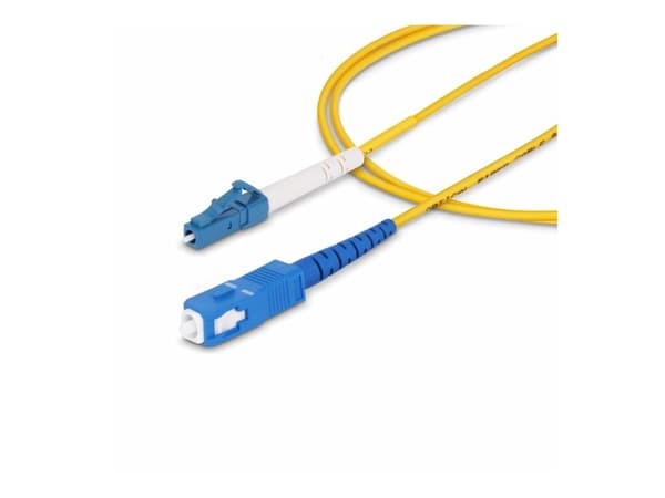 StarTech.com 3m (9.8ft) LC to SC (UPC) OS2 Single Mode Simplex Fiber Optic Cable, 9/125µm, Laser Optimized, 40G/100G, Bend Insensitive, Low Inserti...