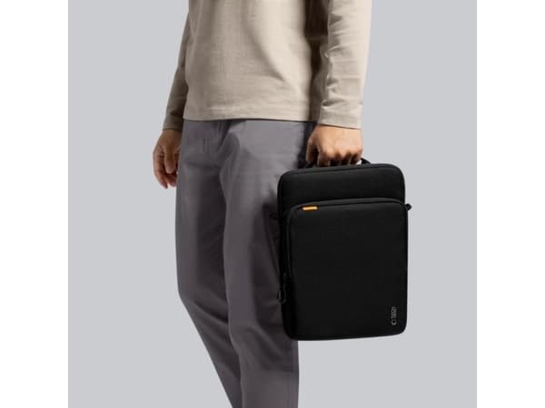 Tech-Protect Defender VR laptopväska 13–14 – svart