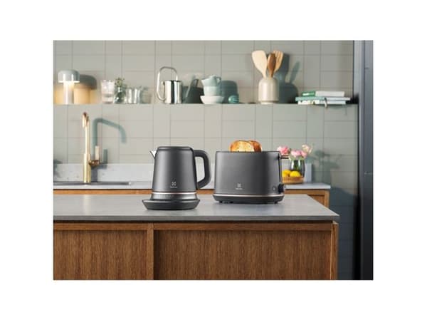 VEDENKEITIN E7K1-6BP ELECTROLUX