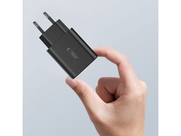 Tech-Protect NC30W laddare 2x USB-C PD 30W / USB-A QC 3.0 - svart