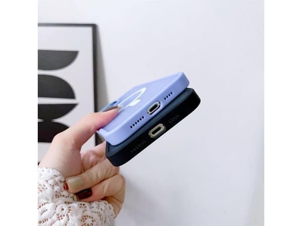 Magnetisk farge matt deksel til iPhone 15 Plus – lilla