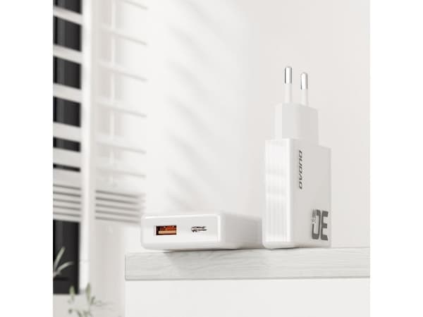 Dudao A30EU Adapter 30Watt GaN 1xUSB-C 1xUSB-A (USB-C USB-C-kaapeli mukana)