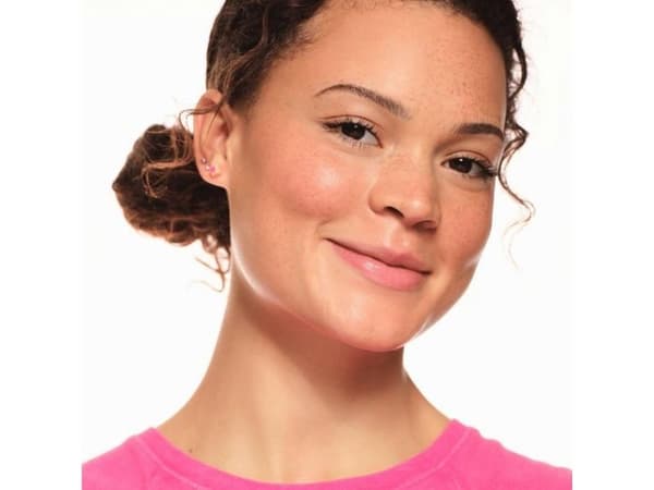 Essence Soft Touch Mousse Blush No. 20 Red Instant Result