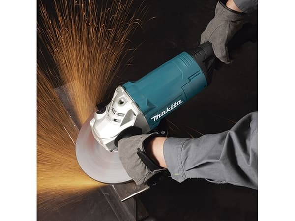 Makita GA9081