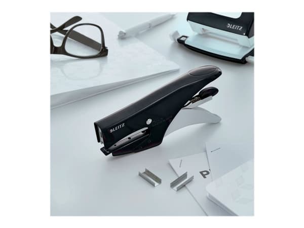 Stiftemaskin Leitz WOW 5547 15 ark sort