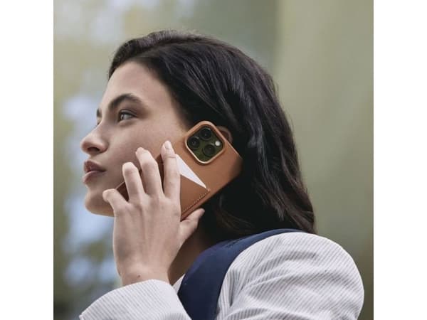 Mujjo Full Leather Wallet Case for iPhone 14 Pro