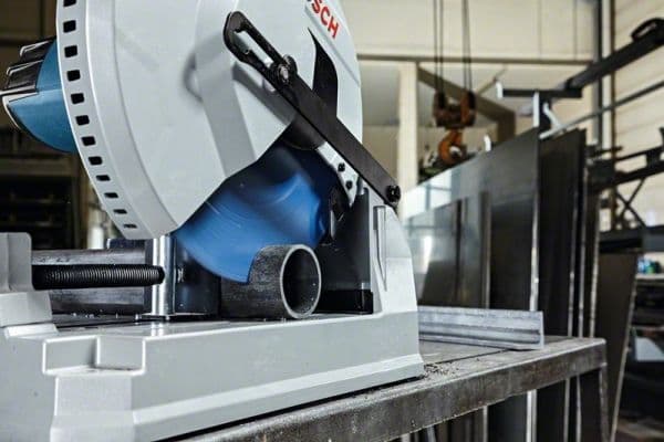 Bosch metalafkorter GCD 12 JL