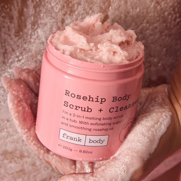 Frank Body - Rosehip Body Scrub + Cleanser
