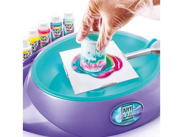 ART LAB Pouring Art Studio