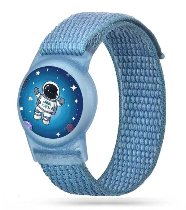 Tech-Protect nylontilbehør for barn til Apple AirTag 1 / 2 Astronaut