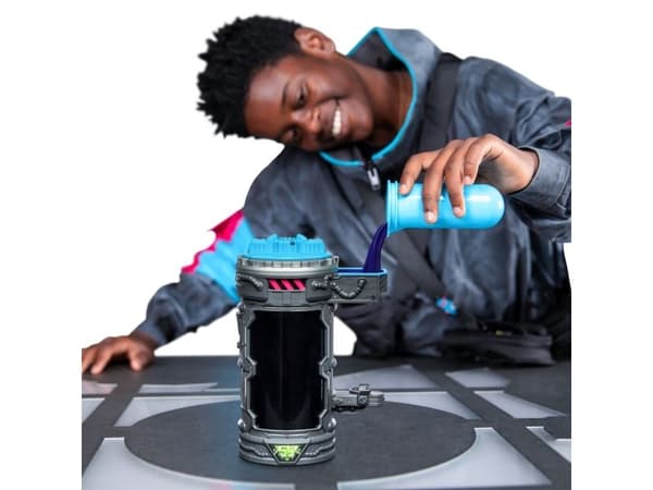 MR. BEAST LAB Mutator Action Figs -Iconic Panther