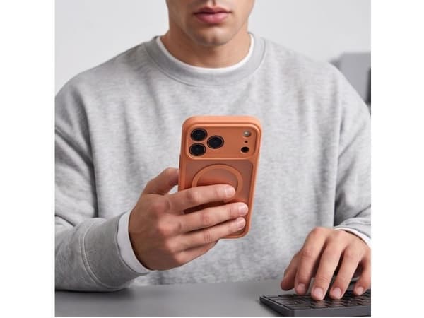 Tech-Protect BasicMag MagSafe case for iPhone 17 Pro / 18 Pro - matte orange