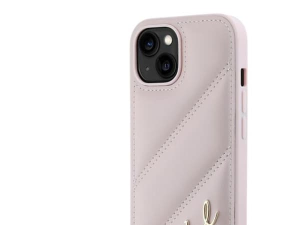 Karl Lagerfeld diagonal quiltad script-cover till iPhone 15 Plus / 14 Plus - rosa