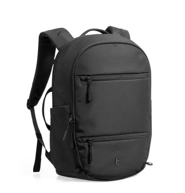 tomtoc UrbanEX-T77 laptoprygsæk 22 l, sort