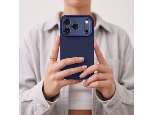 Tech-Protect Uniq MagSafe CC case for iPhone 18 Pro / 17 Pro - navy blue