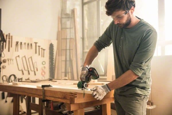 Bosch ADVANCEDCUT 18V 2,5AH ADVANCEDCUT sladdlös såg
