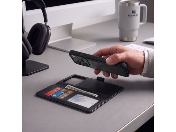 Tech-Protect Wallet MagSafe case for iPhone 17 Pro / 18 Pro - matte black