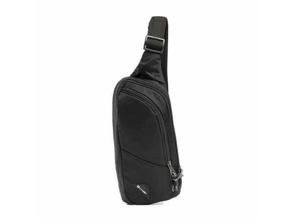 Pacsafe V 150 action sling jet black