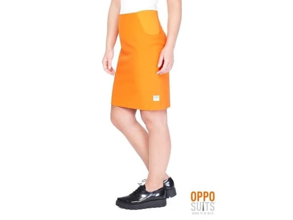 OppoSuit Miss Orange
