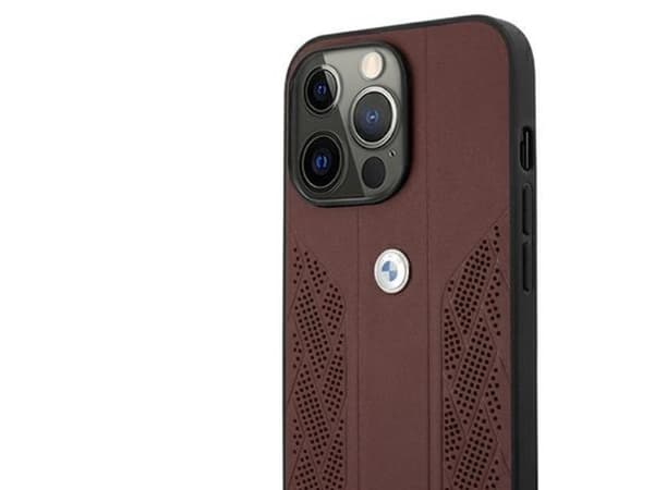 BMW lærperforert kurvet etui til iPhone 13 Pro / iPhone 13 - rød